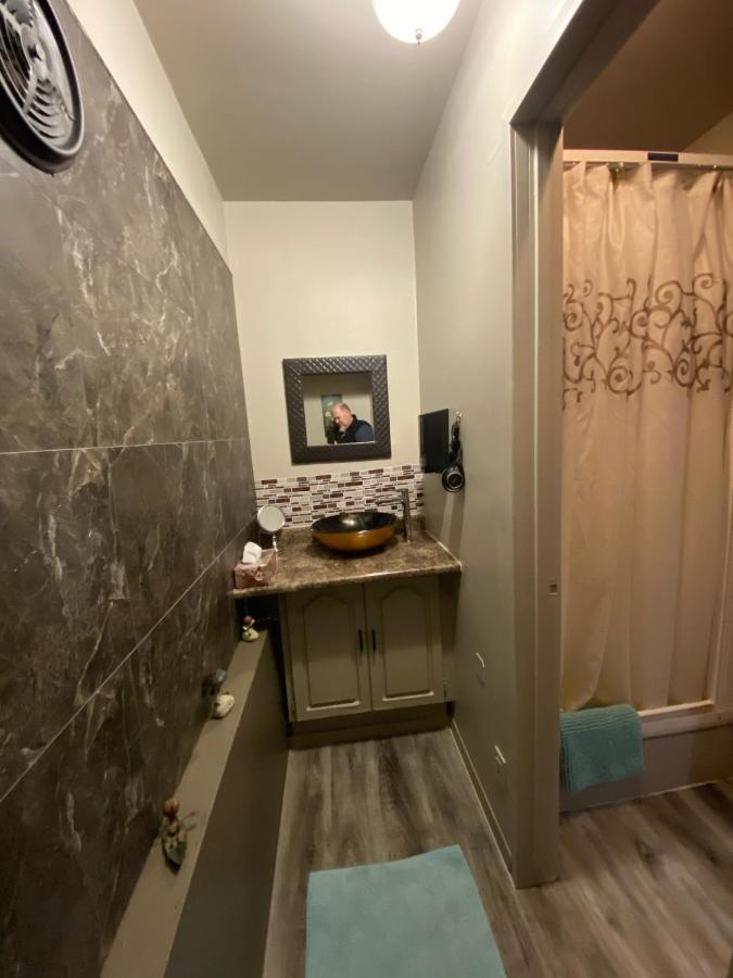 Guesthouse Austria Stewart ภายนอก รูปภาพ