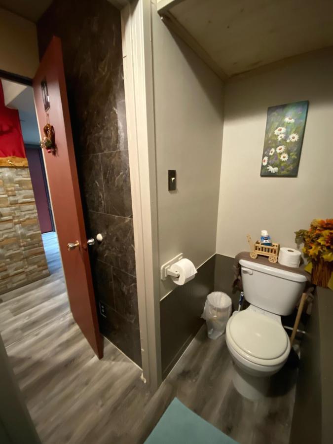 Guesthouse Austria Stewart ภายนอก รูปภาพ