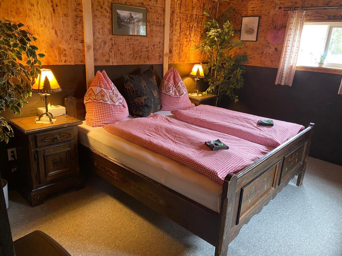 Guesthouse Austria Stewart ภายนอก รูปภาพ